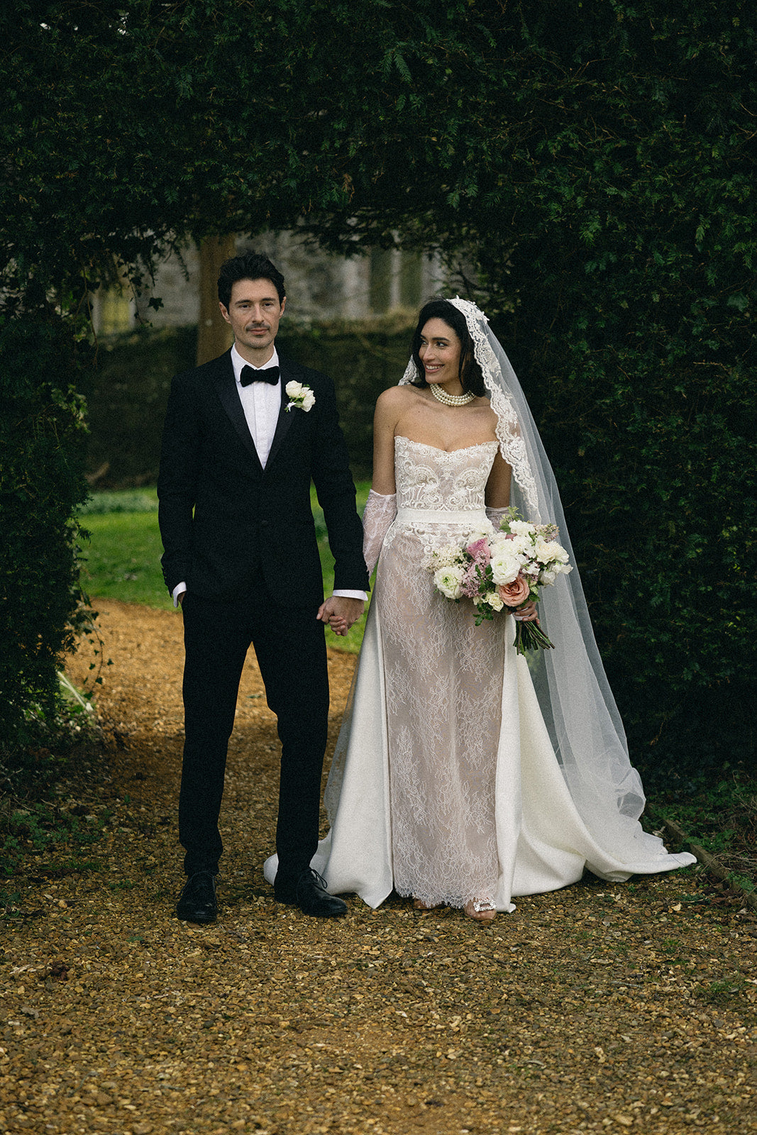 LA DENTELLE Double Satin Overskirt