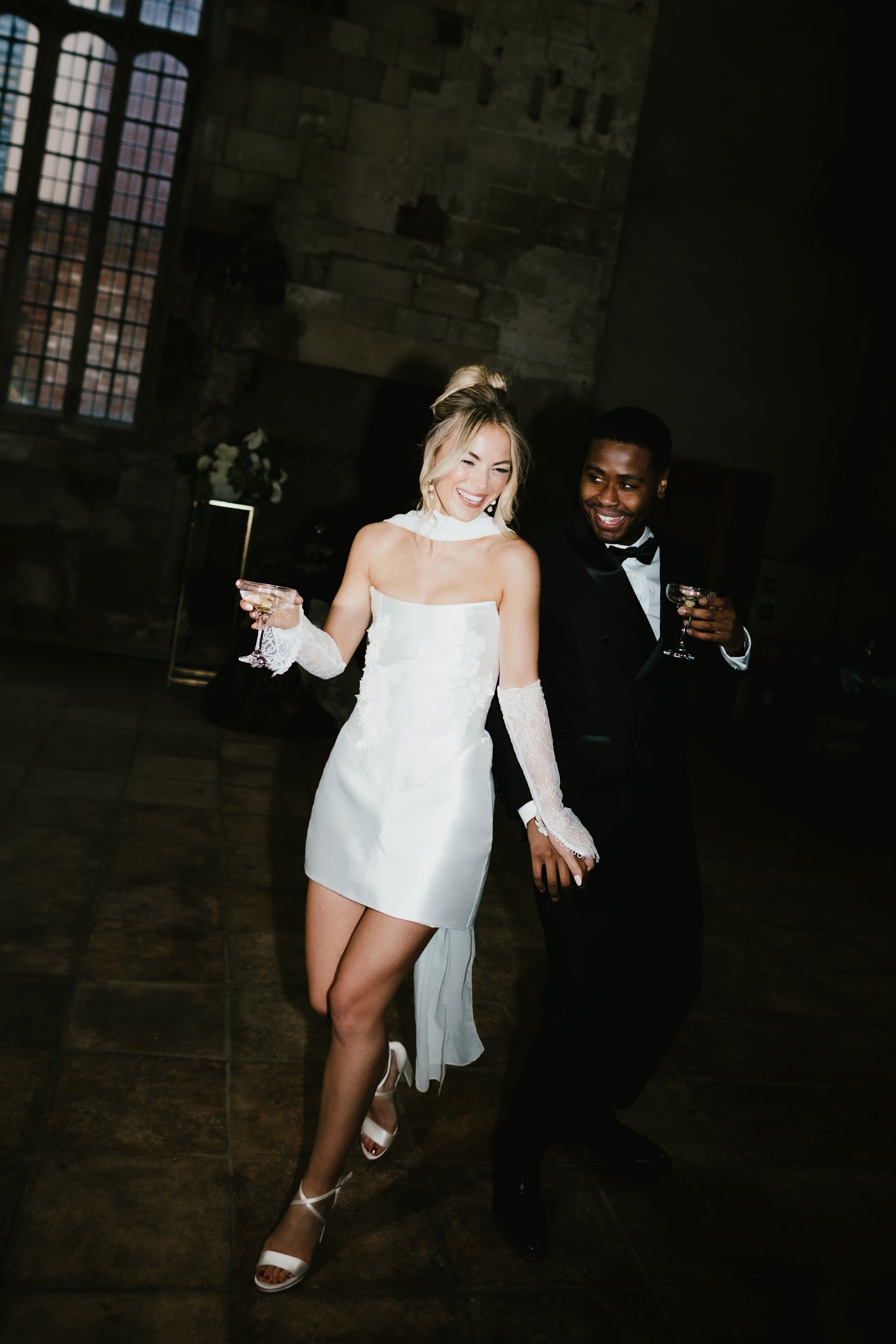 La Dentelle Chantilly Lace Gloves