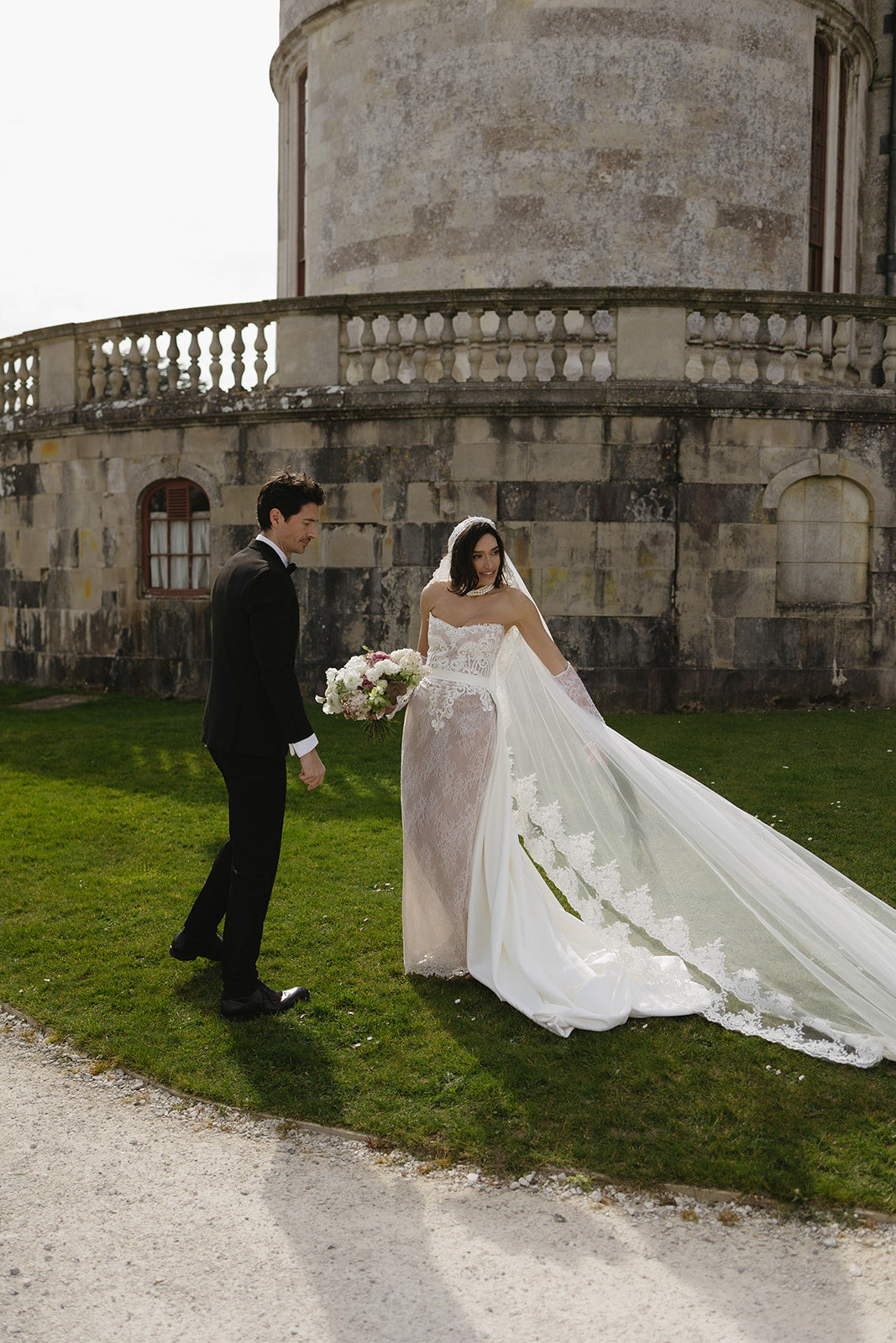 LA DENTELLE Double Satin Overskirt