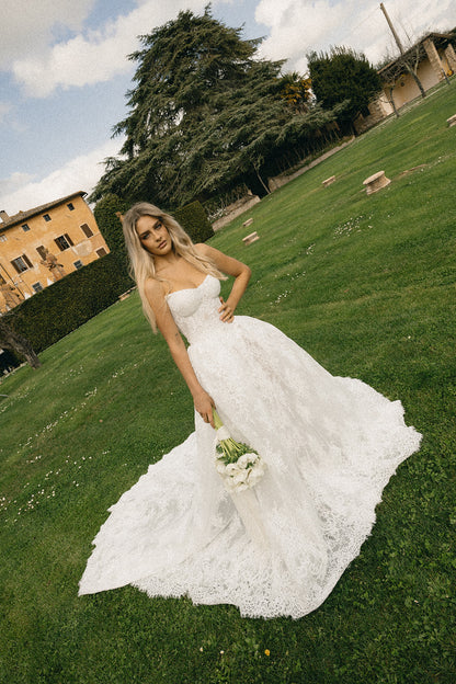 Laura Ivory Lace Wedding Dress
