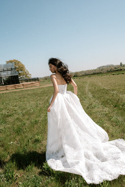 Laura Ivory Lace Wedding Dress