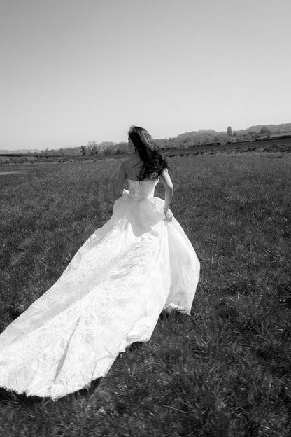 Laura Ivory Lace Wedding Dress