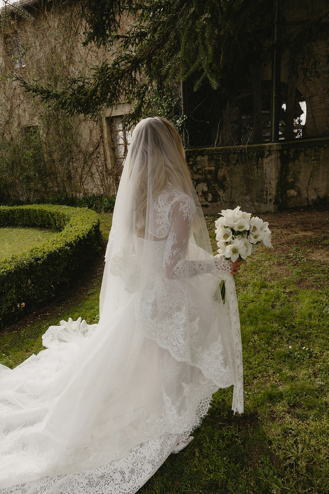 Laura Ivory Lace Wedding Dress