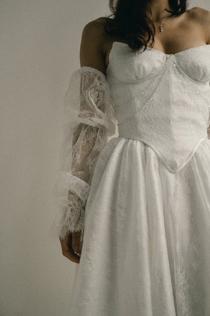 SERAPHINE Lace Train Skirt